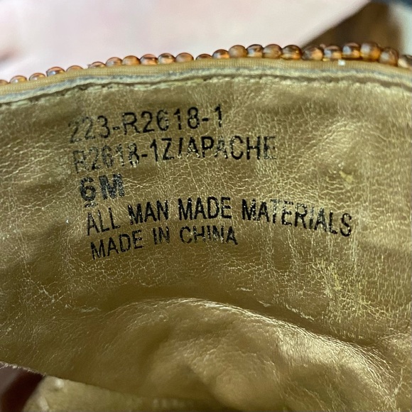 Rialto Tan Beaded Thong Sandals Size 6 - Picture 5 of 5